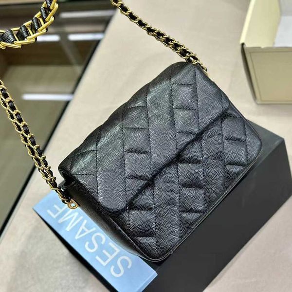 double chain designer shoulder bags women buckle solid color handbag trend versatile thick chain single shoulder diagonal bag 230715
double chain designer shoulder bags women buckle solid color handbag trend versatile thick chain single shoulder diagonal bag 230715