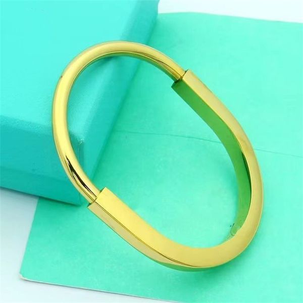 designer bracelets titanium steel bracelet luxury men womens 18k gold rose gold fashion popular do not fade color bracelet trend jewelry acc, Golden;silver
designer bracelets titanium steel bracelet luxury men womens 18k gold rose gold fashion popular do not fade color bracelet trend jewelry acc, Golden;silver