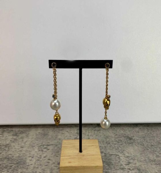 brand yellow gold color fashion jewelry woman black pearls earrings skull head party chain pearls stud earrings6661211, Golden
brand yellow gold color fashion jewelry woman black pearls earrings skull head party chain pearls stud earrings6661211, Golden