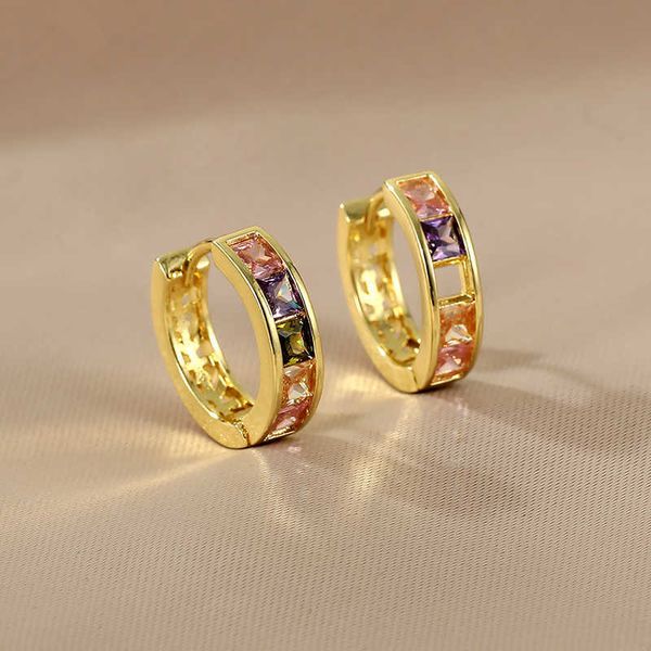charm new crystal hoop earrings with bling cubic temperament women earrings silver color trendy jewelry r230804, Golden
charm new crystal hoop earrings with bling cubic temperament women earrings silver color trendy jewelry r230804, Golden