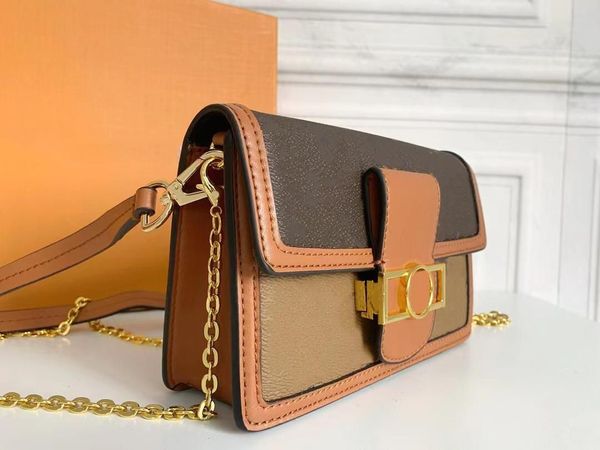 fashion classic bags all-match genuine leather letter large medium small tote vintage messenger women handbags shoulder bag #896, Black;red
fashion classic bags all-match genuine leather letter large medium small tote vintage messenger women handbags shoulder bag #896, Black;red