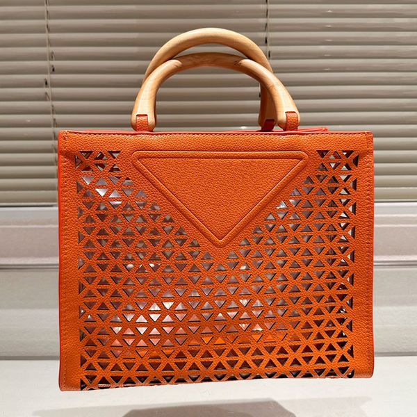 bag luxury totes handbag designer bags leather shoulder crossbody tote bag new hollow out beach bags famous shopping bag large capacity trav
bag luxury totes handbag designer bags leather shoulder crossbody tote bag new hollow out beach bags famous shopping bag large capacity trav