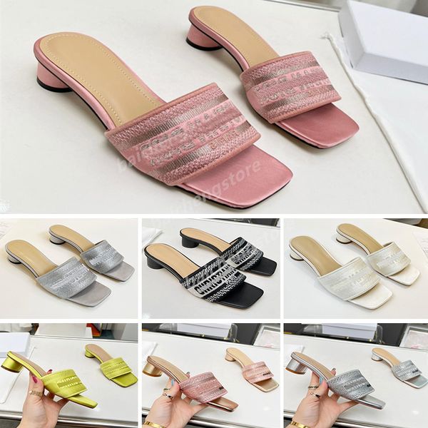 designer slides women embroidered fabric slippers metallic slide sandals woman luxury sandal triangle chunky heels fashion summer beach low, White;red
designer slides women embroidered fabric slippers metallic slide sandals woman luxury sandal triangle chunky heels fashion summer beach low, White;red