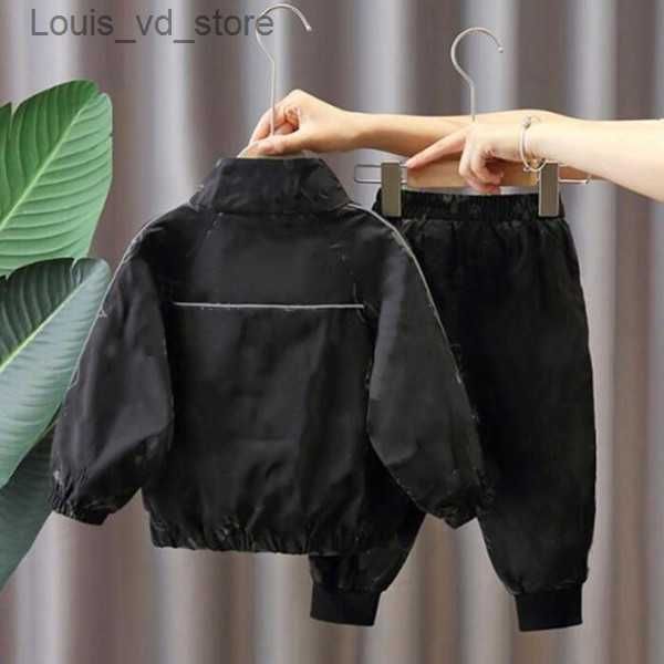 clothing sets toddler baby boys girls clothes jacket pants kids sportswear set children clothing autumn girl designer sets 1-6years t230804, White
clothing sets toddler baby boys girls clothes jacket pants kids sportswear set children clothing autumn girl designer sets 1-6years t230804, White