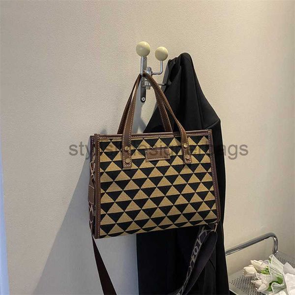 autumn and winter large capacity bag 2023 new fashion commuter leisure personality college student tote bagstylishdesign
autumn and winter large capacity bag 2023 new fashion commuter leisure personality college student tote bagstylishdesign