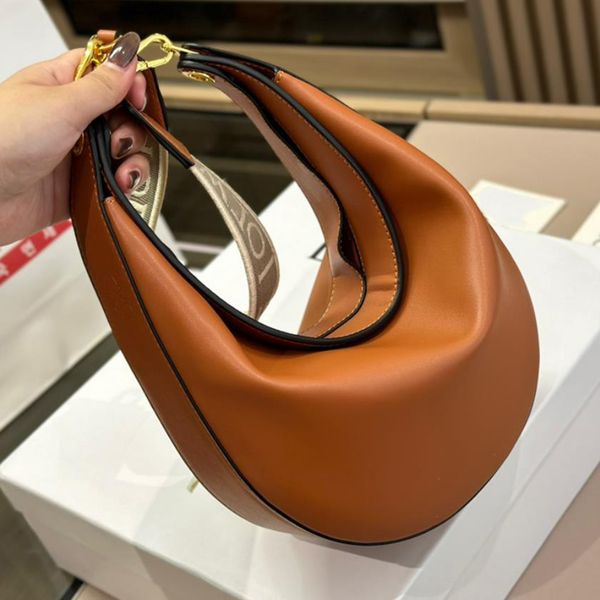 designer bag luna 7a hobos handbag 5 colors pu leather size 30x18cm single shoulder loeweebags luxury fashion leather portable tote crossbod
designer bag luna 7a hobos handbag 5 colors pu leather size 30x18cm single shoulder loeweebags luxury fashion leather portable tote crossbod