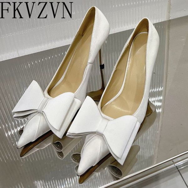 dress shoes silk bowtie women pumps fashion pointy toe mule slip on holiday outwear denim high heels for 230803, Black
dress shoes silk bowtie women pumps fashion pointy toe mule slip on holiday outwear denim high heels for 230803, Black