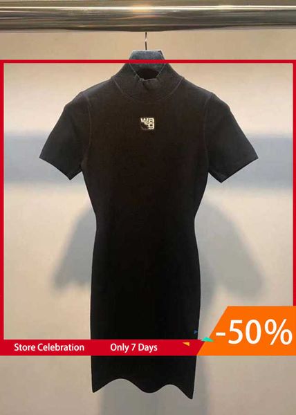 aw dawang's 23ss summer waist slim black knitted short sleeve dress temperament fit wrapped wang skirt women's fashion breathable, Black;gray
aw dawang's 23ss summer waist slim black knitted short sleeve dress temperament fit wrapped wang skirt women's fashion breathable, Black;gray