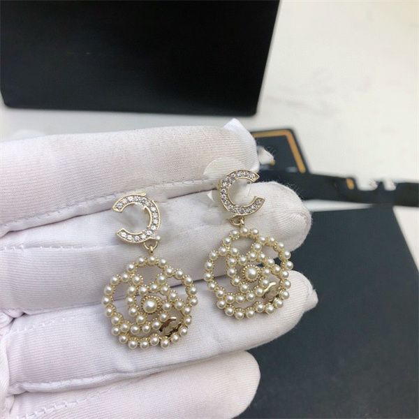 gold tassel designer letters dangle stud ccity long earring silver crystal geometric luxury brand women rhinestone wedding party jewerlry 74, Golden;silver
gold tassel designer letters dangle stud ccity long earring silver crystal geometric luxury brand women rhinestone wedding party jewerlry 74, Golden;silver
