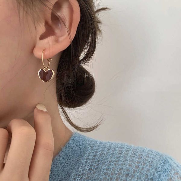 charm sweet burgundy enamel heart earrings for women girl gold color metal love heart hanging dangle earrings vintage jewelry r230804, Golden
charm sweet burgundy enamel heart earrings for women girl gold color metal love heart hanging dangle earrings vintage jewelry r230804, Golden