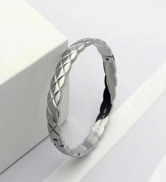 2021 style valentine039s gift paris designer bracelet 3 colors brand jewelry women wedding bracelet fashion accessories3809153, Black
2021 style valentine039s gift paris designer bracelet 3 colors brand jewelry women wedding bracelet fashion accessories3809153, Black