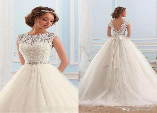 custom made tulle wedding dresses backless cap sleeves bateau neck vintage lace beaded chapel train spring summer bridal wedding g2114223, White
custom made tulle wedding dresses backless cap sleeves bateau neck vintage lace beaded chapel train spring summer bridal wedding g2114223, White