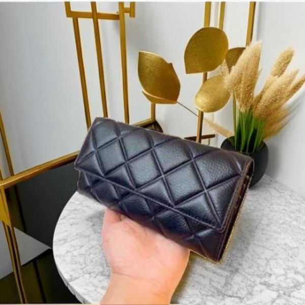 famous brand selling black wallet 2023 new class sheepskin luxury lingge women's handheld bag zero wallet noble classic package mail ca
famous brand selling black wallet 2023 new class sheepskin luxury lingge women's handheld bag zero wallet noble classic package mail ca