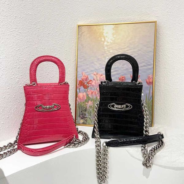 fashion designer bags vivi cross body bag crocodile handbag small mini chain portable crossbody bag women s kelly punk style tote 230805
fashion designer bags vivi cross body bag crocodile handbag small mini chain portable crossbody bag women s kelly punk style tote 230805