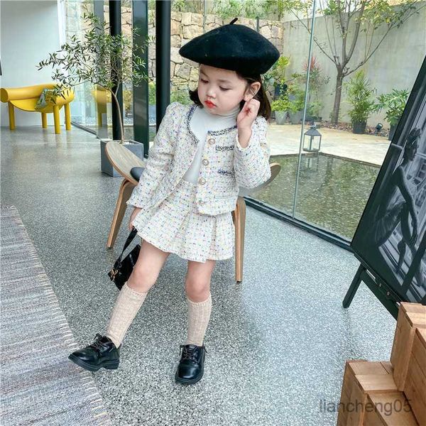 clothing sets girls' clothing set sweet suit autumn new little fragrant wind girl two piece suit knitted pleated skirt r230805, White
clothing sets girls' clothing set sweet suit autumn new little fragrant wind girl two piece suit knitted pleated skirt r230805, White