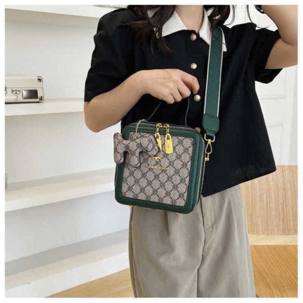 2023 factory direct sales summer new trendy bag women's one shoulder crossbody handbag
2023 factory direct sales summer new trendy bag women's one shoulder crossbody handbag