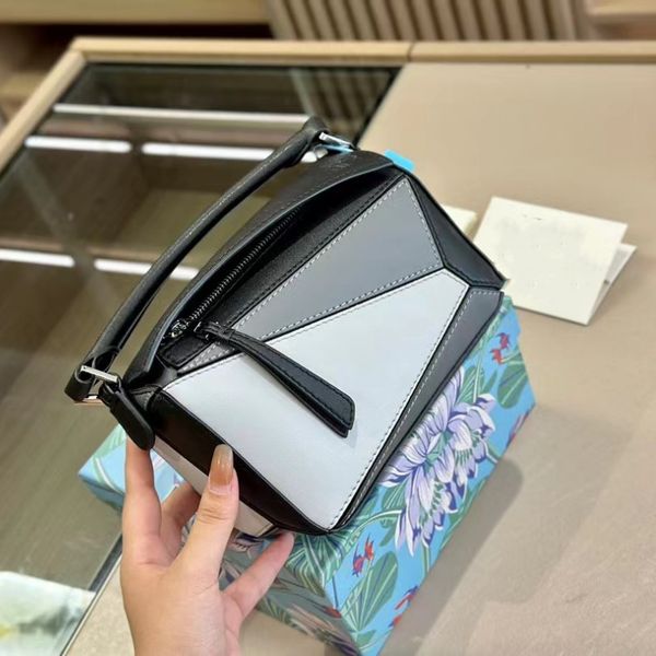 selling women's handbags 2023 luxury brand color matching classic elements notch hardware genuine leather leisure and essential for wom
selling women's handbags 2023 luxury brand color matching classic elements notch hardware genuine leather leisure and essential for wom