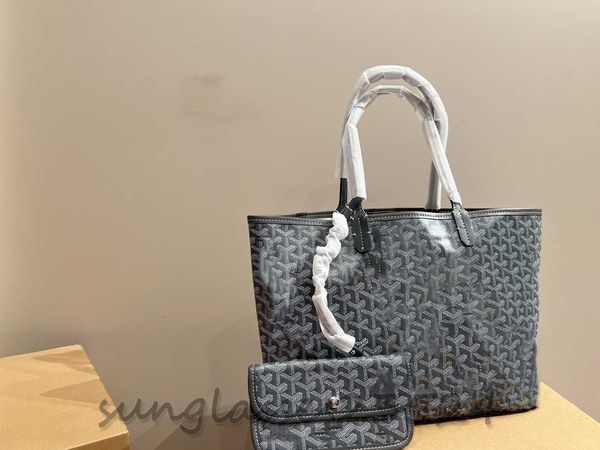 luxurys designers clutch large shopping bags sling bag wallets card holder quality cross body totes key cards coins men genuine leather purs
luxurys designers clutch large shopping bags sling bag wallets card holder quality cross body totes key cards coins men genuine leather purs