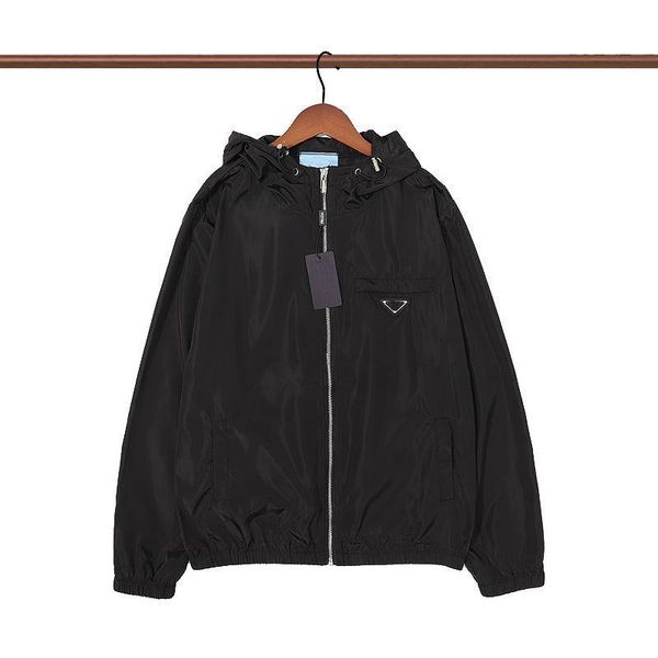mens jackets designer jacket ltaly luxury brand par windbreaker leather motorcycle jackets designer style triangle badge high-end men's, Black;brown
mens jackets designer jacket ltaly luxury brand par windbreaker leather motorcycle jackets designer style triangle badge high-end men's, Black;brown