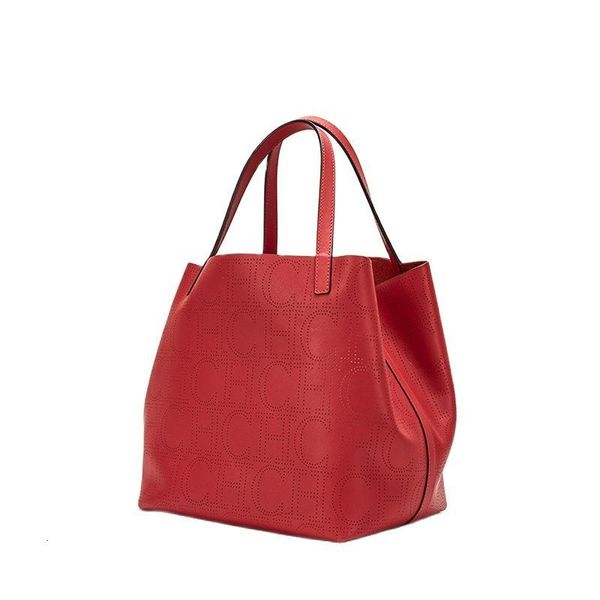 evening bags 2023 women shoulder bag punching process luxury shopping retro casual lady handbag women's 230804
evening bags 2023 women shoulder bag punching process luxury shopping retro casual lady handbag women's 230804