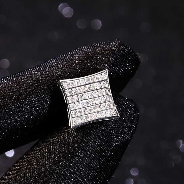 yu ying fashion stud earrings round shine diamond lab diamond gold plated solid silver earring for men
yu ying fashion stud earrings round shine diamond lab diamond gold plated solid silver earring for men