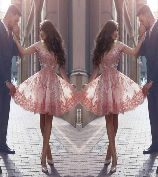 new dusty pink arabic style homecoming dresses off shoulders lace appliques cap sleeves short prom dresses backless cocktail dress2023021, Blue;pink
new dusty pink arabic style homecoming dresses off shoulders lace appliques cap sleeves short prom dresses backless cocktail dress2023021, Blue;pink