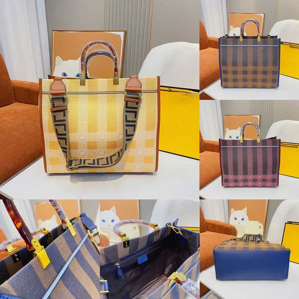 female evening bags totes bags large purses designer bag canvas tote shopper luxurys handbags women color matching shoulder shopping 230201
female evening bags totes bags large purses designer bag canvas tote shopper luxurys handbags women color matching shoulder shopping 230201