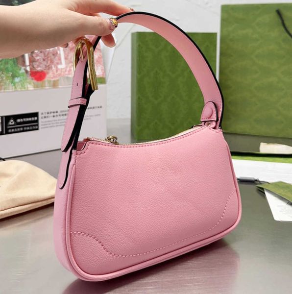 mini shoulder bag crescent handbag purse half moon hobo tote bag genuine leather classic letter adjustable strap zipper closure clutch walle
mini shoulder bag crescent handbag purse half moon hobo tote bag genuine leather classic letter adjustable strap zipper closure clutch walle