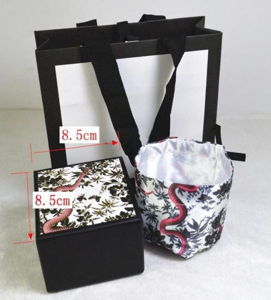 fashionable blackwhite jewelry box accessories suitable for necklace bracelet ring earrings the box is not sold separately1406675, Black;white
fashionable blackwhite jewelry box accessories suitable for necklace bracelet ring earrings the box is not sold separately1406675, Black;white