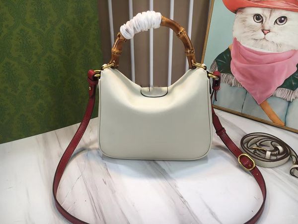 fashion classic women's handbag shoulder bag leather designer luxury formal casual inner partition size 24-15-5cm746251
fashion classic women's handbag shoulder bag leather designer luxury formal casual inner partition size 24-15-5cm746251