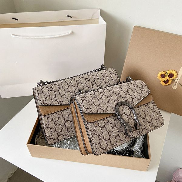 2023 luxurys designers bags diagonal shoulder bag four sizes chains handbags girl fashion cross body printed women totes classic crossbody c
2023 luxurys designers bags diagonal shoulder bag four sizes chains handbags girl fashion cross body printed women totes classic crossbody c