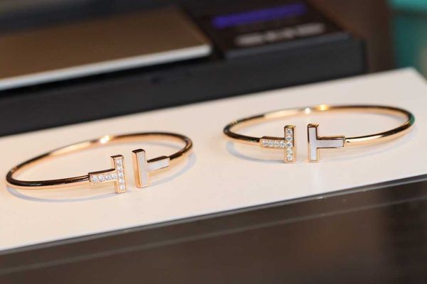 designer tiffay double t open bracelet women's plated 18k rose gold with diamond white fritillaria full diamond and half diamond elasti, Black
designer tiffay double t open bracelet women's plated 18k rose gold with diamond white fritillaria full diamond and half diamond elasti, Black