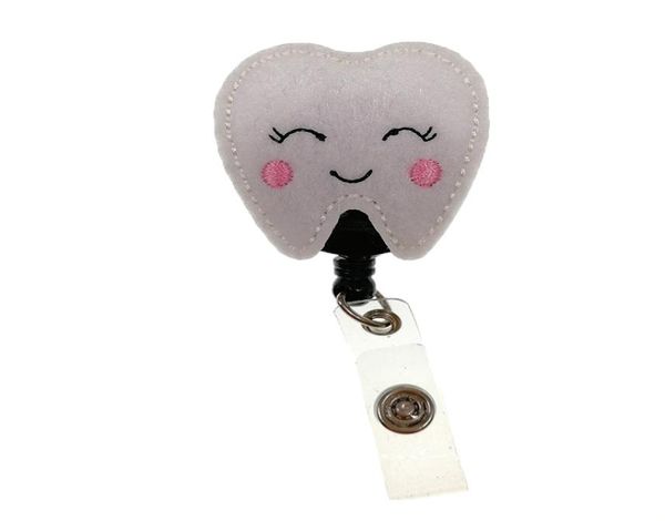 20pcstooth shape dental health retractable medical felt badge holder nurse badge reel5819205, Gray
20pcstooth shape dental health retractable medical felt badge holder nurse badge reel5819205, Gray