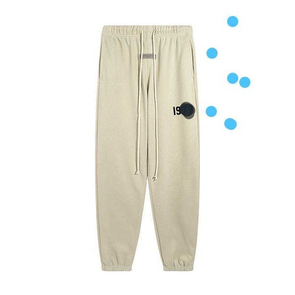 2023 new autumn winter pants sweatpant hight street fashion brand ess men's and women's 8th collection relaxed 1977 letter print d, Black
2023 new autumn winter pants sweatpant hight street fashion brand ess men's and women's 8th collection relaxed 1977 letter print d, Black