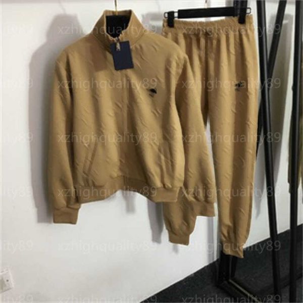 designer womens tracksuits suit two piece pants set long-sleeved stand-up collar zipper jacket elastic waist casual pant women coat sweatpan, White
designer womens tracksuits suit two piece pants set long-sleeved stand-up collar zipper jacket elastic waist casual pant women coat sweatpan, White