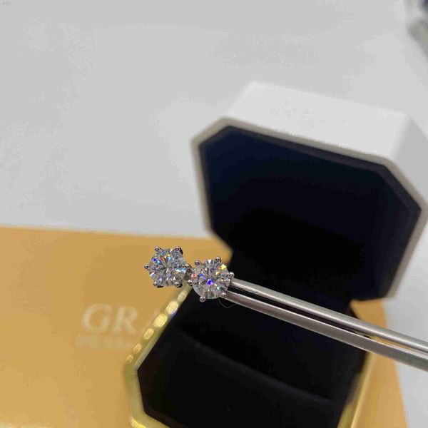 sterling silver vermeil moissanite earrings studs iced out vvs s925 6.5mm diamond earring gold plated hip hop luxury icy jewelry, Golden
sterling silver vermeil moissanite earrings studs iced out vvs s925 6.5mm diamond earring gold plated hip hop luxury icy jewelry, Golden