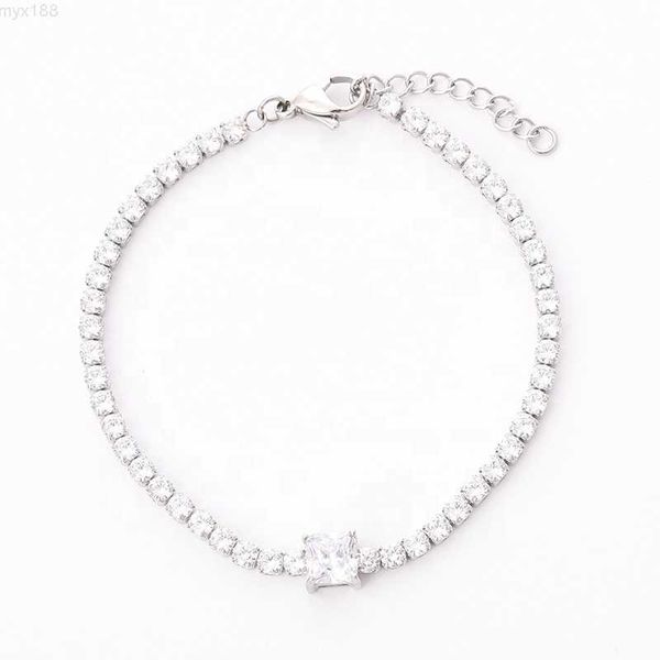 wholesale bracelet luxury tennis chain cubic zirconia bracelet cuban link chain for women, Silver
wholesale bracelet luxury tennis chain cubic zirconia bracelet cuban link chain for women, Silver