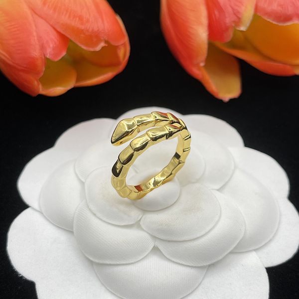 luxury women men rings 18k gold plated wedding jewelry designer ring quality, Silver
luxury women men rings 18k gold plated wedding jewelry designer ring quality, Silver