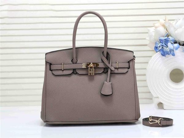 2023 new designer the tote bag for woman handbag vintage fashion single shoulder bags large capacity classic leather handbags 5a women cross
2023 new designer the tote bag for woman handbag vintage fashion single shoulder bags large capacity classic leather handbags 5a women cross