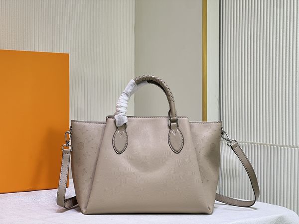 quality bag bella tote luxury designer totes leather perforation bags fashion classic handbags for women with pouch wallet woman shopping sh
quality bag bella tote luxury designer totes leather perforation bags fashion classic handbags for women with pouch wallet woman shopping sh