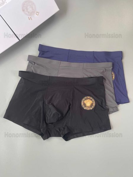 designer luxury versage mens classic underwear solid color boxer pants cotton breathable comfortable underpants three piece with box 08045, Black;white
designer luxury versage mens classic underwear solid color boxer pants cotton breathable comfortable underpants three piece with box 08045, Black;white