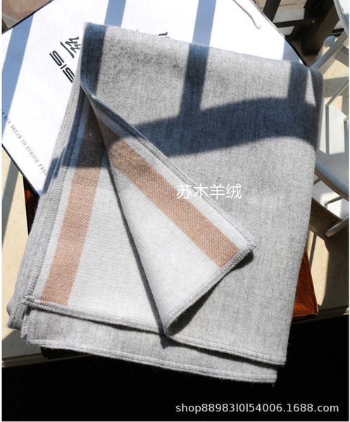 original wool b urbbry scarf 2023 new classic plaid double sided two color lamb cashmere cloak office striped women's warm shawl, Blue;gray
original wool b urbbry scarf 2023 new classic plaid double sided two color lamb cashmere cloak office striped women's warm shawl, Blue;gray