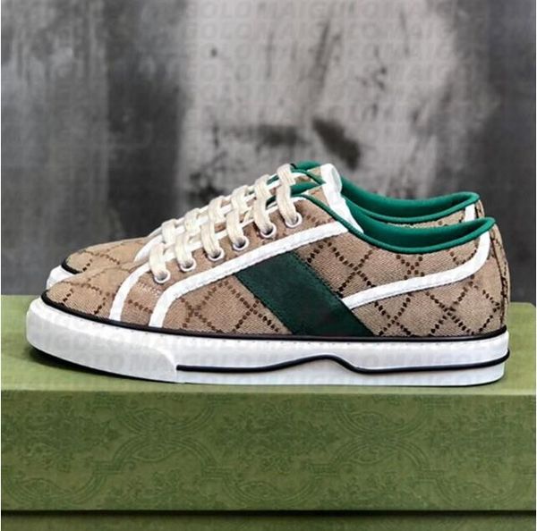 couples retro canvas shoes women's color matching with sneakers casual joker low-shoes, classic breathable and comfortable canvas shoes, Black
couples retro canvas shoes women's color matching with sneakers casual joker low-shoes, classic breathable and comfortable canvas shoes, Black