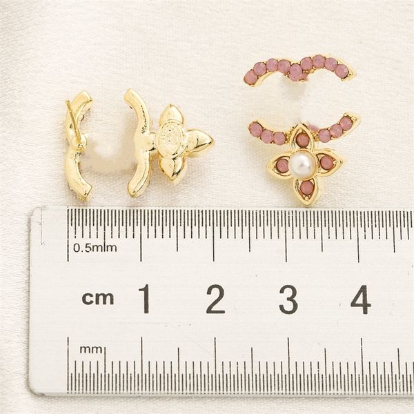 luxury brand designer c letters stud clip earrings 18k gold plated geometric famous womens crystal rhinestone pearl earring wedding party je, Golden;silver
luxury brand designer c letters stud clip earrings 18k gold plated geometric famous womens crystal rhinestone pearl earring wedding party je, Golden;silver