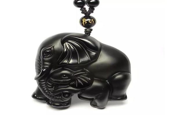 2019 year natural obsidian stone hand carved elephant good luck charm pendant7400385, Silver
2019 year natural obsidian stone hand carved elephant good luck charm pendant7400385, Silver