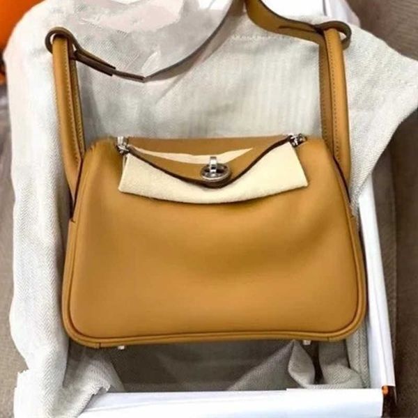8a quality h ermes lindiss bags online store head layer swift cowhide lindi bag 26cm doctor advanced fashion womens portable oneshoulder tot
8a quality h ermes lindiss bags online store head layer swift cowhide lindi bag 26cm doctor advanced fashion womens portable oneshoulder tot