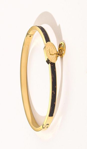 new style bracelets women bangle luxury designer letter jewelry faux leather 18k gold plated stainless steel bracelet womens weddi5184483, Black
new style bracelets women bangle luxury designer letter jewelry faux leather 18k gold plated stainless steel bracelet womens weddi5184483, Black