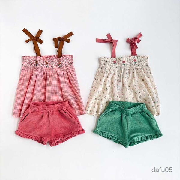 girl's dresses for girls summer pastoral style girls' floral shirts children's suspender girls clothes to years r230810, Red;yellow
girl's dresses for girls summer pastoral style girls' floral shirts children's suspender girls clothes to years r230810, Red;yellow
