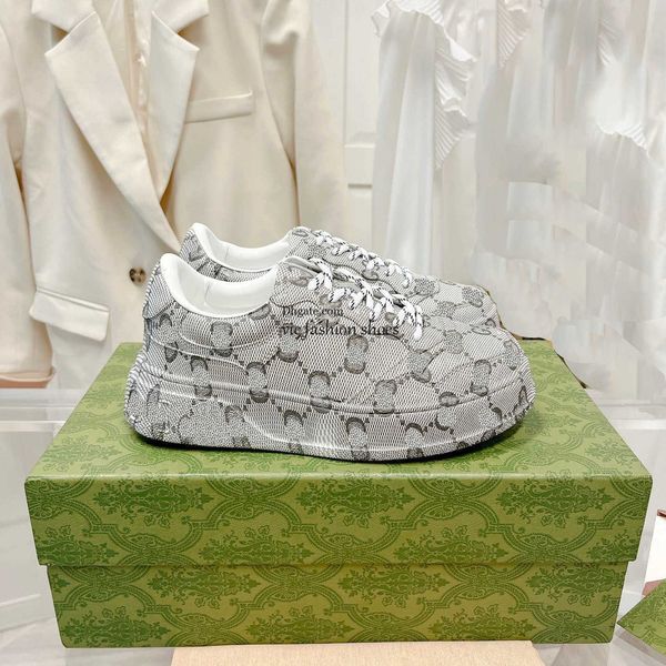 7a 2023 new designer luxury shoes fashion ggity sneakers mens and womens running sports shoe new casual sneaker trainers classic dhgvvdjsag, Black
7a 2023 new designer luxury shoes fashion ggity sneakers mens and womens running sports shoe new casual sneaker trainers classic dhgvvdjsag, Black