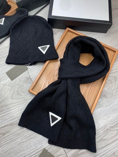 warm hat scarf set hat men and women winter 2 piece shawl designer hat scarf wool hawaiian scarf hat glove set box, Blue;gray
warm hat scarf set hat men and women winter 2 piece shawl designer hat scarf wool hawaiian scarf hat glove set box, Blue;gray